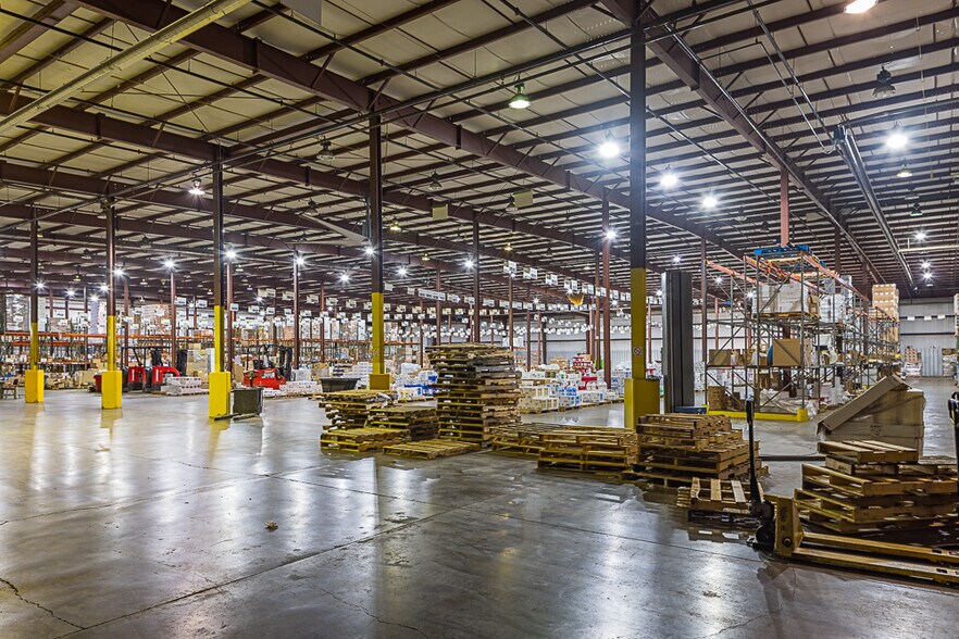 More Photos Of 101 Industrial Dr, Bristol Industrial For Sale