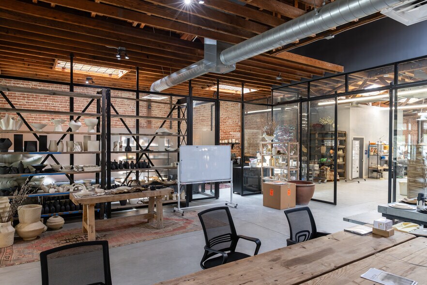 More Photos Of 1005 S Santa Fe Ave, Los Angeles Storefront For Lease