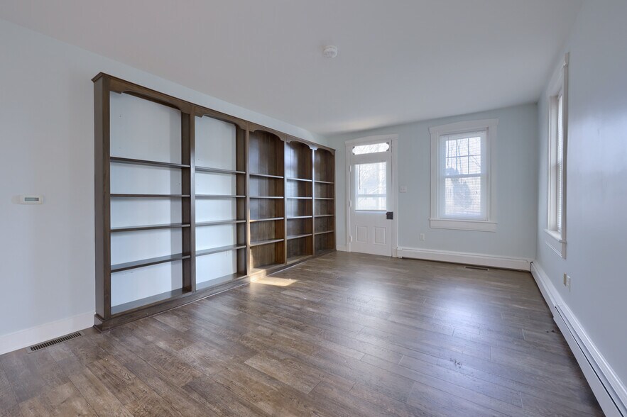 More Photos Of 121 Walnut Hill Rd, Millersville Religious Facility For Sale