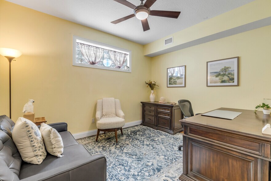 More Photos Of 136 Julia St, New Smyrna Beach Flex For Sale