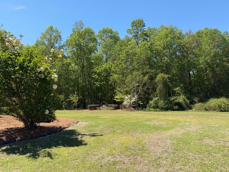 More Photos Of 4950 S County Road 20, Ozark Freestanding For Sale