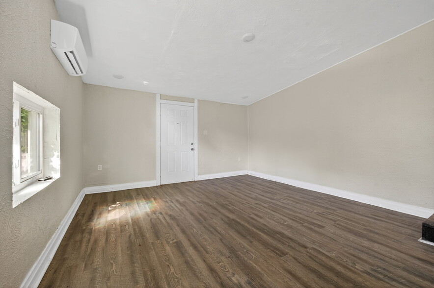More Photos Of 406 S Armistead Ave, Hampton Apartments For Sale