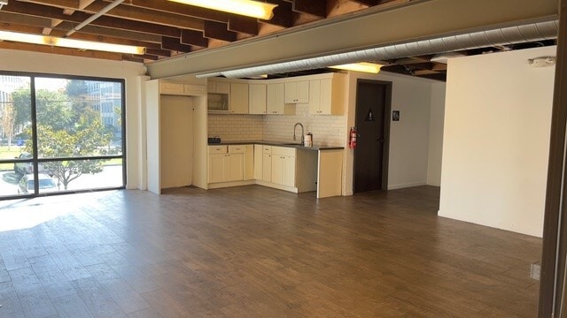 More Photos Of 269-299 Bassett St, San Jose Office Residential For Lease