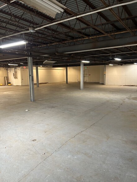 More Photos Of 51 Willow St, Washington Industrial For Sale