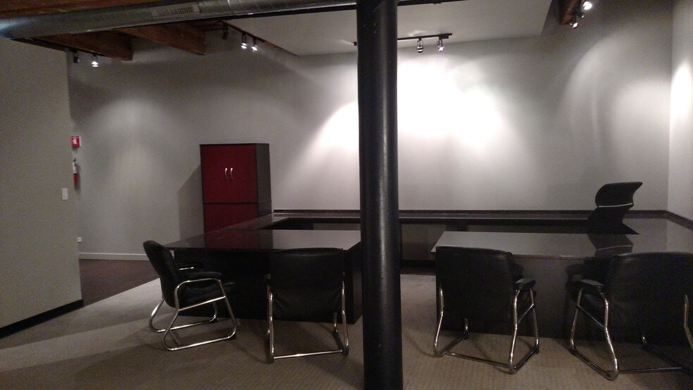 More Photos Of 216 S Jefferson St, Chicago Loft Creative Space For Sale
