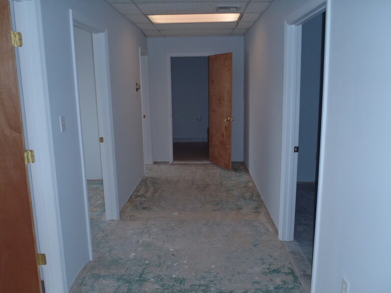 More Photos Of 1275 Bloomfield Ave, Fairfield Light Manufacturing For Lease