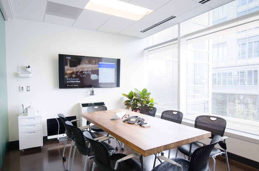 Photo of Lbby Floor Ste 100 - Spec Suite