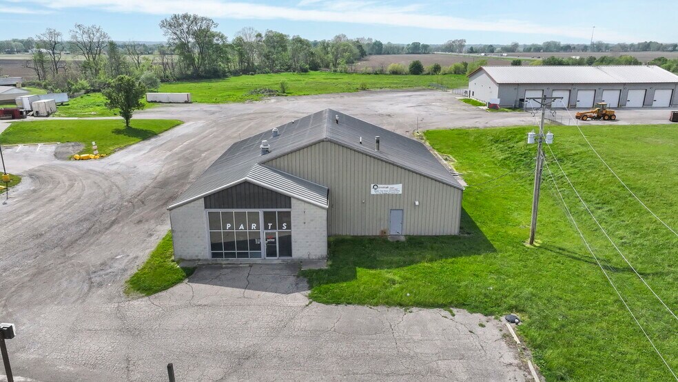 More Photos Of 10640 Lancaster Rd, Hebron Unknown For Lease