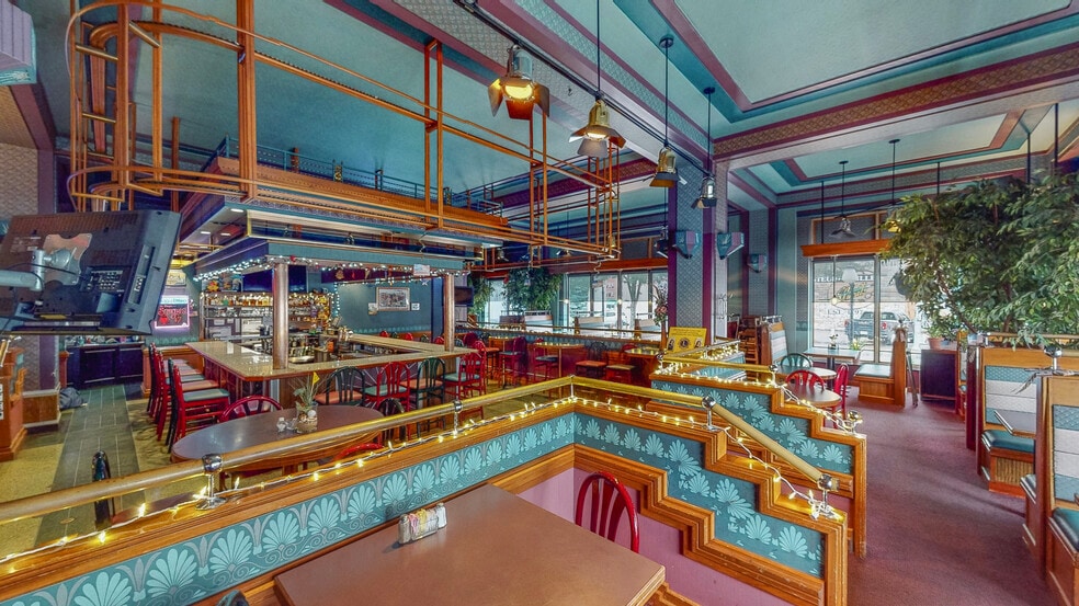 More Photos Of 501 Washington St, Steubenville Restaurant For Sale