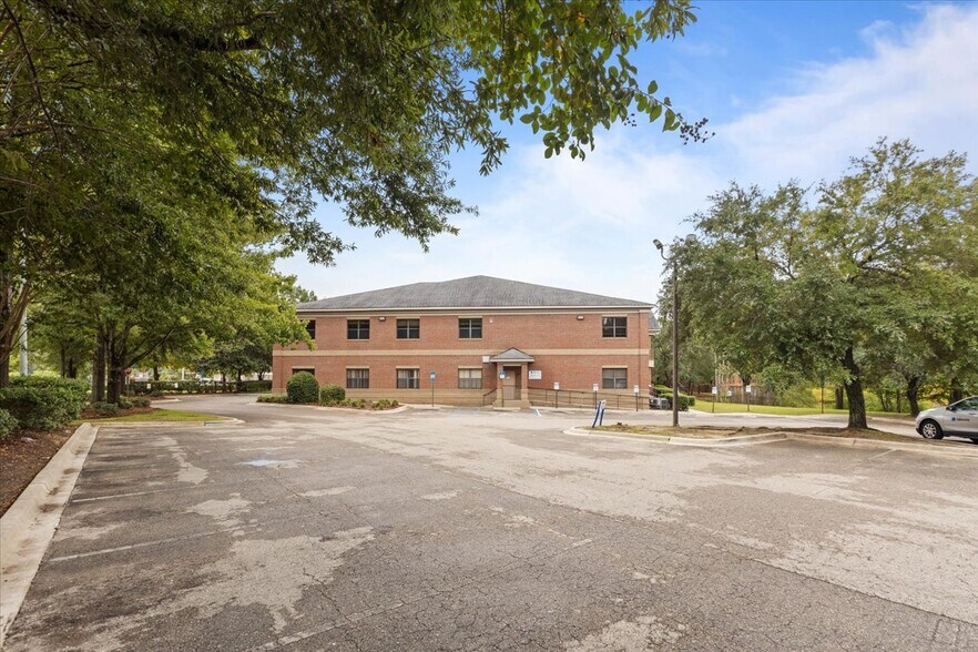 More Photos Of 2477 Tim Gamble Pl, Tallahassee Medical For Sale