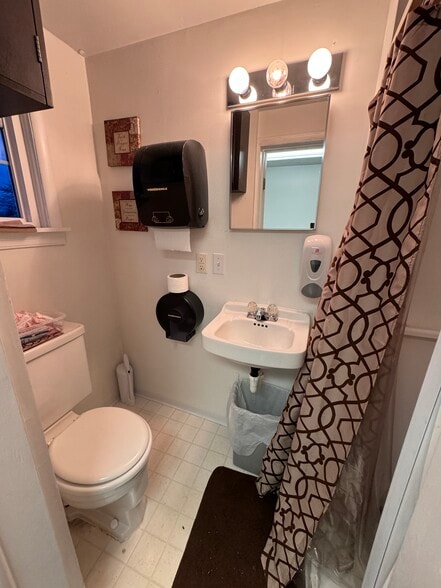 More Photos Of 201 Lytle st, Fostoria Religious Facility For Sale