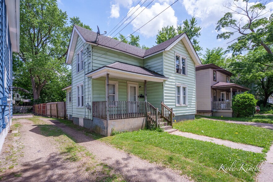 More Photos Of , Kalamazoo Multifamily For Sale
