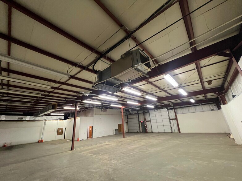 More Photos Of 1274 N Church St, Moorestown Flex For Lease