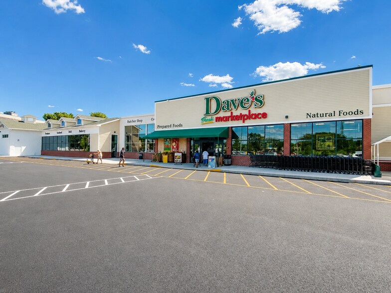 More Photos Of 2574 W Shore Rd, Warwick General Retail For Lease