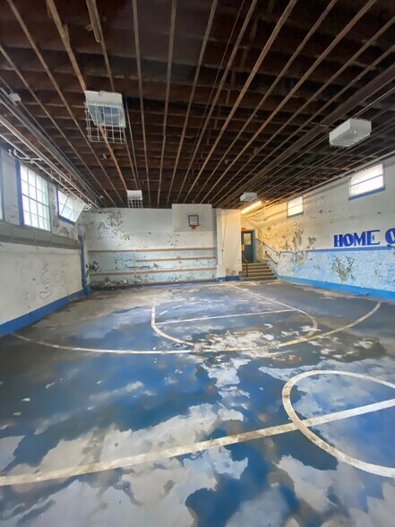 More Photos Of 35 Columbus St, Fitchburg Schools For Sale