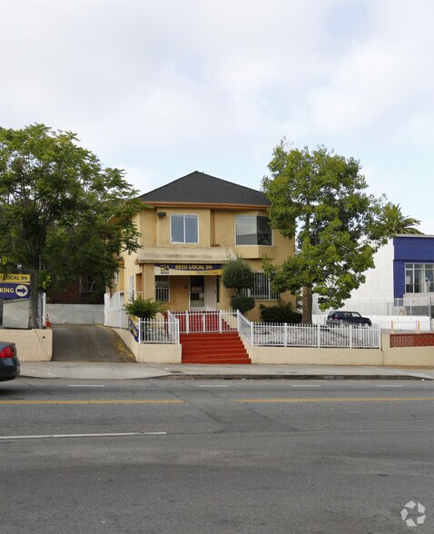 More Photos Of , Los Angeles Office For Sale
