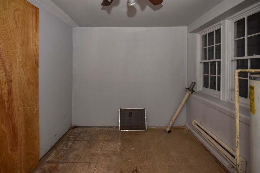 More Photos Of 2823 4th St NE, Washington Multifamily For Sale