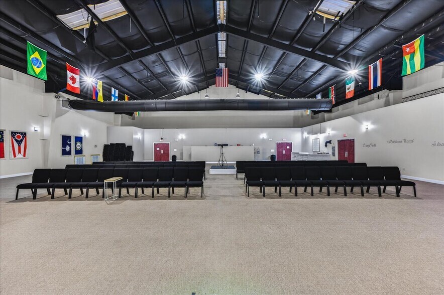 More Photos Of 100 Duggan Ave, Crestview Specialty For Sale
