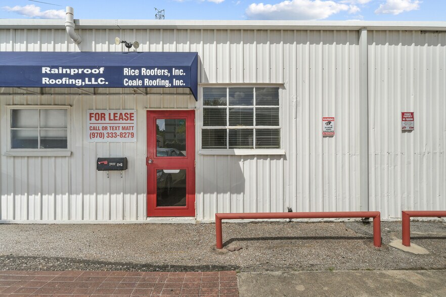 More Photos Of 4229 Bellaire Blvd, Houston Warehouse For Lease