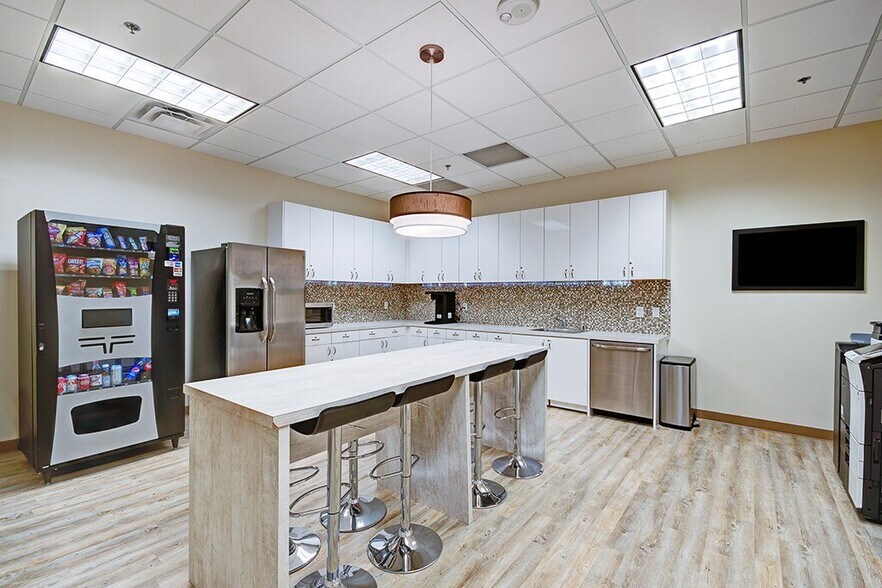 More Photos Of 700 Central Expy S, Allen Coworking Space
