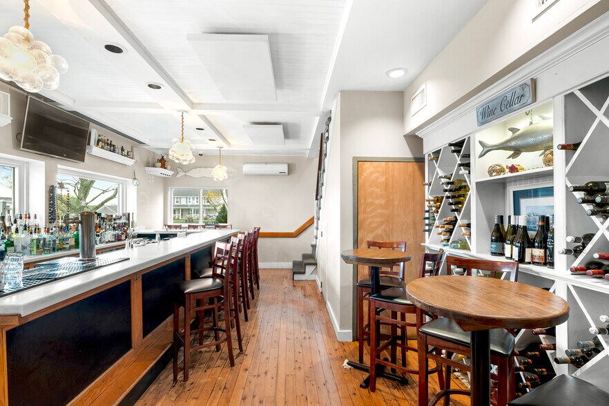 More Photos Of 15 Point Rd, Portsmouth Restaurant For Sale