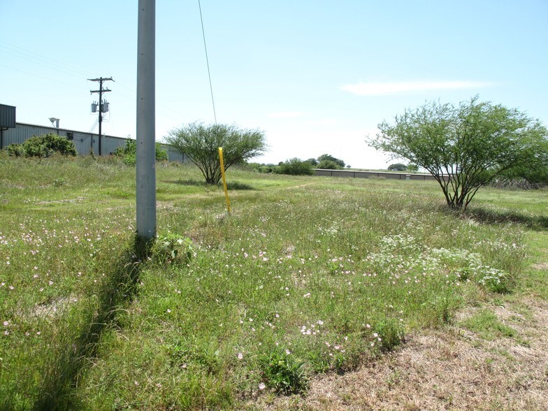 More Photos Of Handley St and HWY 290, Brenham Land For Lease
