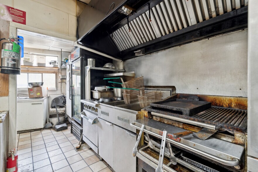More Photos Of 456 US-5, Fairlee Restaurant For Sale