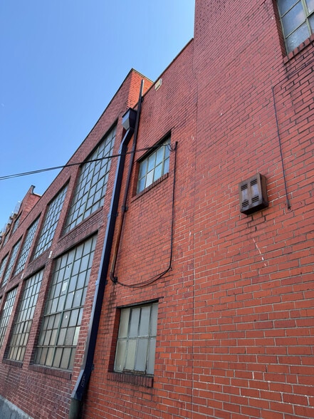 More Photos Of 4001 E Baltimore St, Baltimore Warehouse For Sale