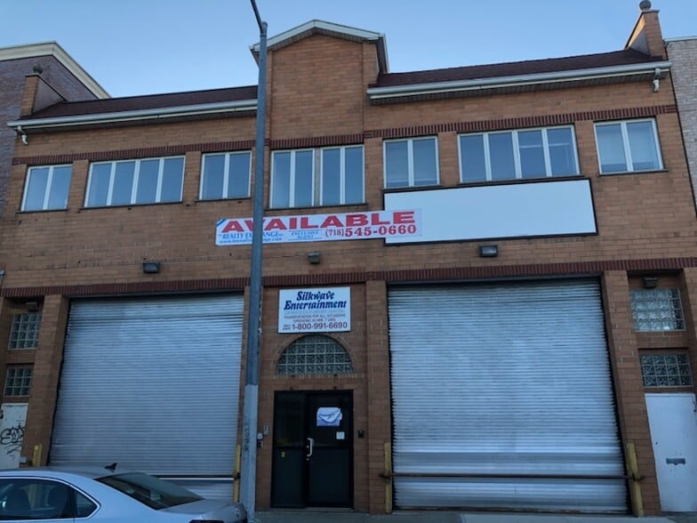 More Photos Of 24-13 45th St, Astoria Warehouse For Lease