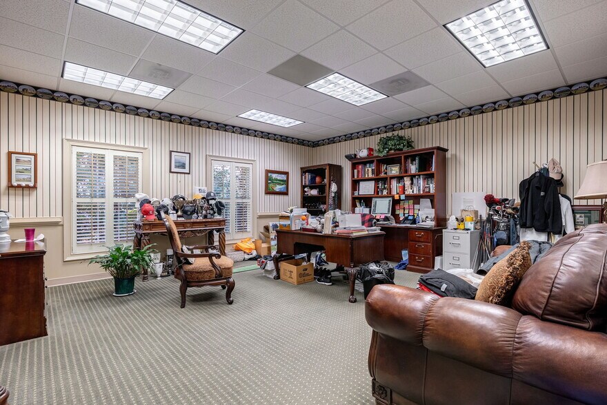 More Photos Of 1500 Langford Dr, Watkinsville Medical For Sale