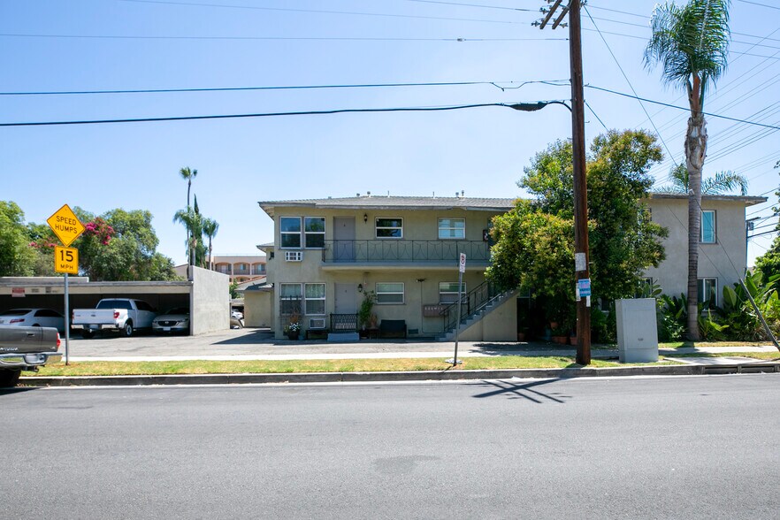 More Photos Of 15445 Vanowen St, Van Nuys Apartments For Sale