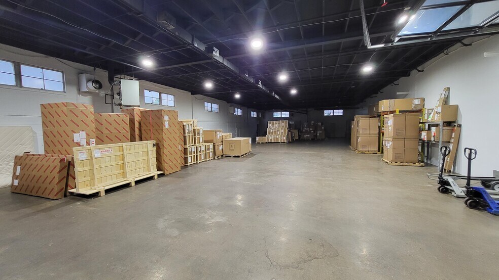 More Photos Of 3801 Race St, Denver Showroom For Lease