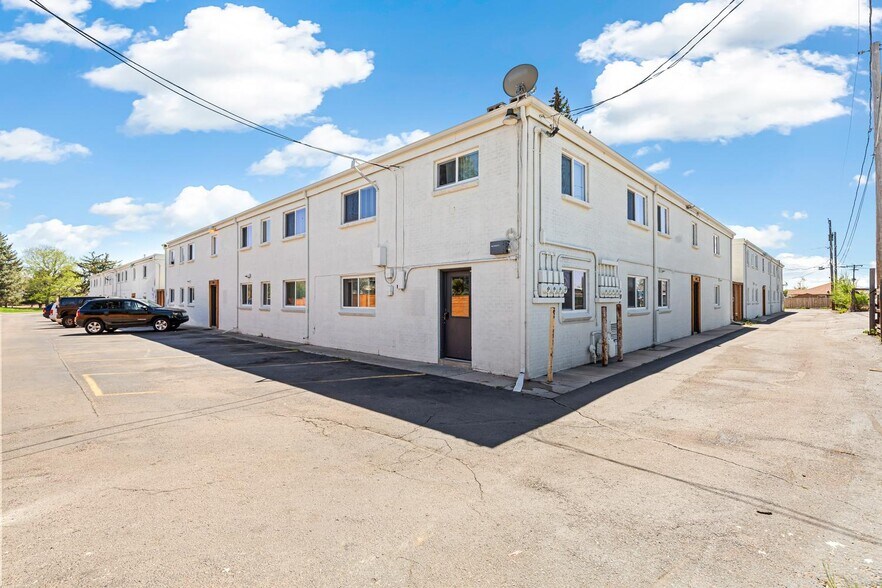 More Photos Of 1679-1695 Reed St, Lakewood Apartments For Sale