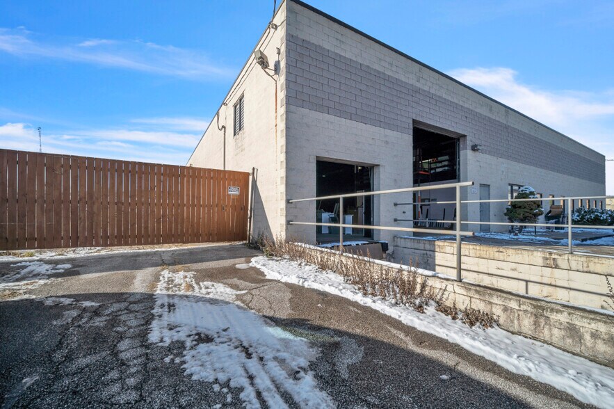 More Photos Of 4878 Van Epps Rd, Brooklyn Heights Manufacturing For Sale