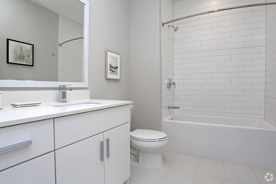 More Photos Of 365 Nicollet Mall, Minneapolis Apartments For Sale