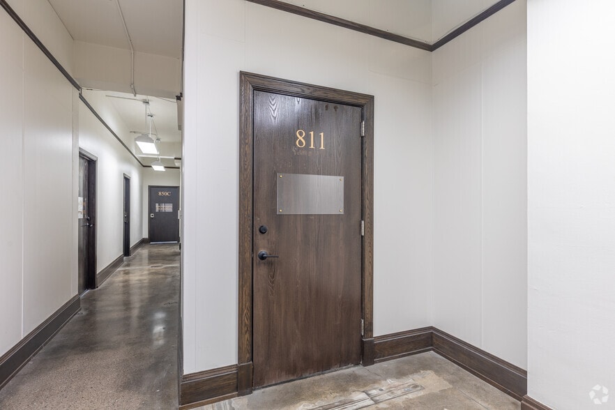 More Photos Of 275 4th St E, Saint Paul Office For Lease