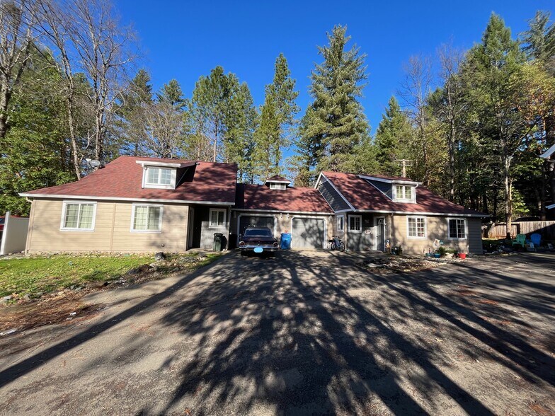 More Photos Of 117 N Junction Ave, Cave Junction Apartments For Sale