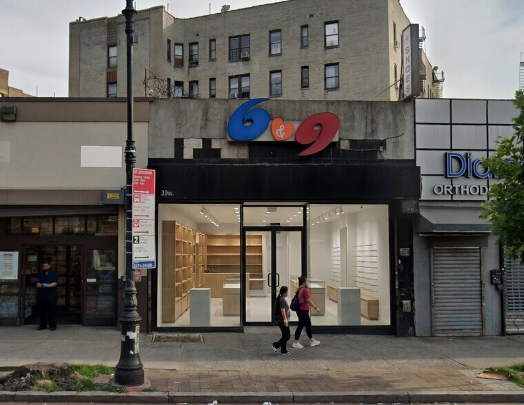 Primary Photo Of 39 W Fordham Rd, Bronx Storefront For Lease