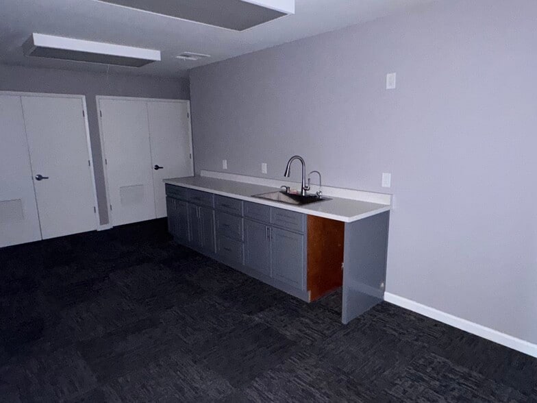More Photos Of 5462 Pirrone Rd, Salida Light Distribution For Sale
