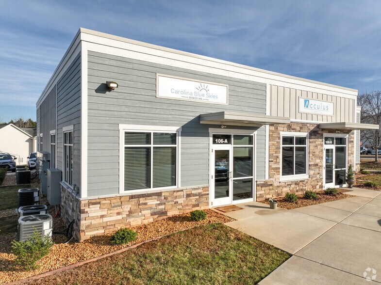 More Photos Of 106 Commerce Center Loop, Mooresville Office For Lease