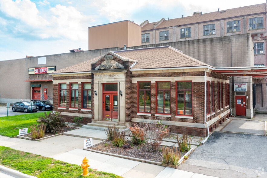 Primary Photo Of 317 W Front St, Monroe Light Manufacturing For Sale