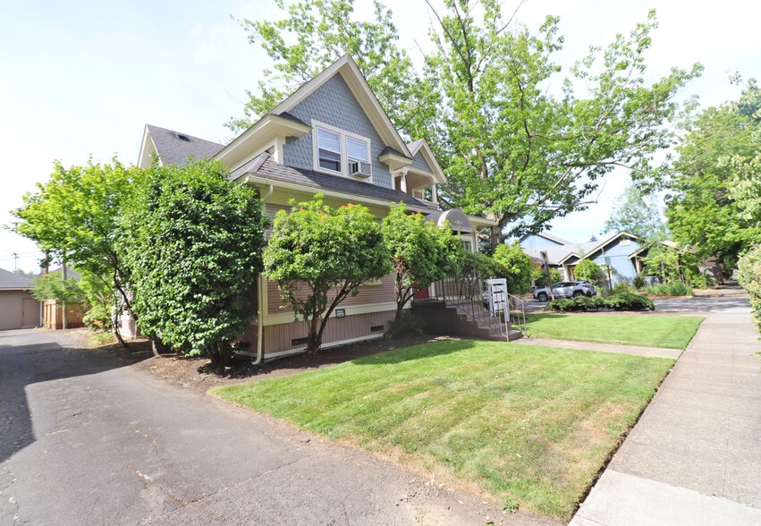 More Photos Of 292 W 12th Ave, Eugene Office For Sale