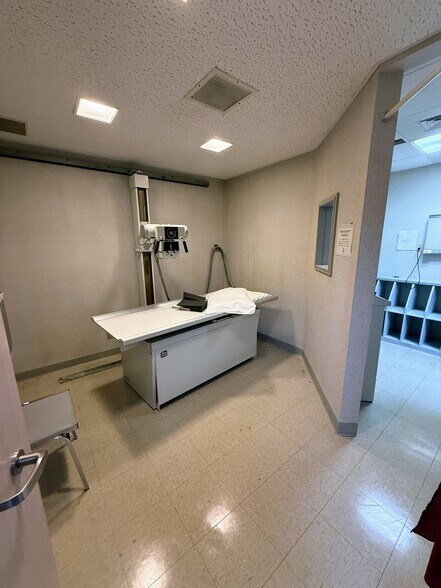 More Photos Of 100 Medical Center Dr, Woodruff Medical For Lease