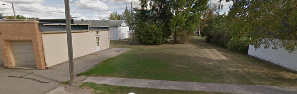 More Photos Of 102 McKinley ave, Shelly Office For Sale