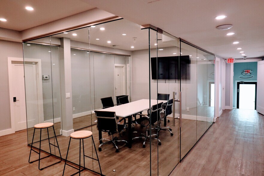 More Photos Of 1 Old Middletown Rd, Pearl River Medical For Lease