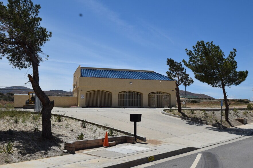More Photos Of 2660 Pearblossom Hwy, Palmdale Office Residential For Sale