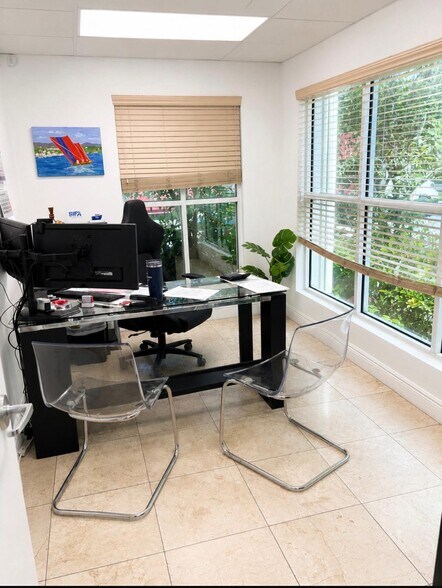 More Photos Of 10871 NW 33rd St, Miami Warehouse For Lease