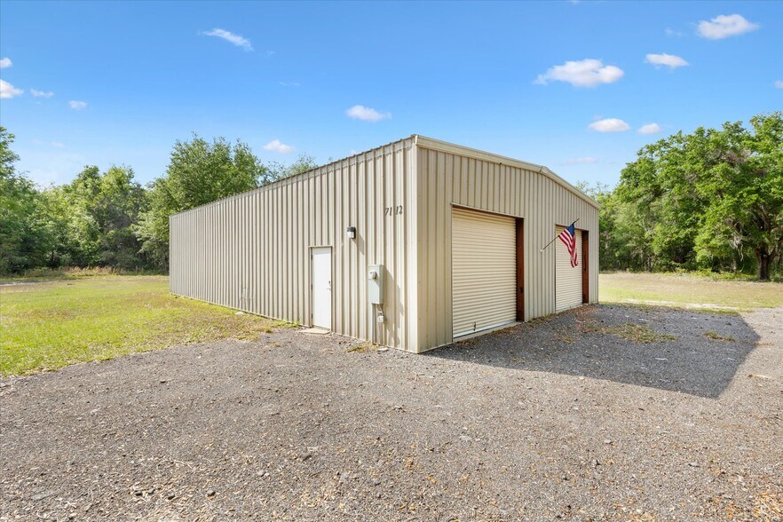More Photos Of 7112 Marsh Bend Trl, Wildwood Warehouse For Lease