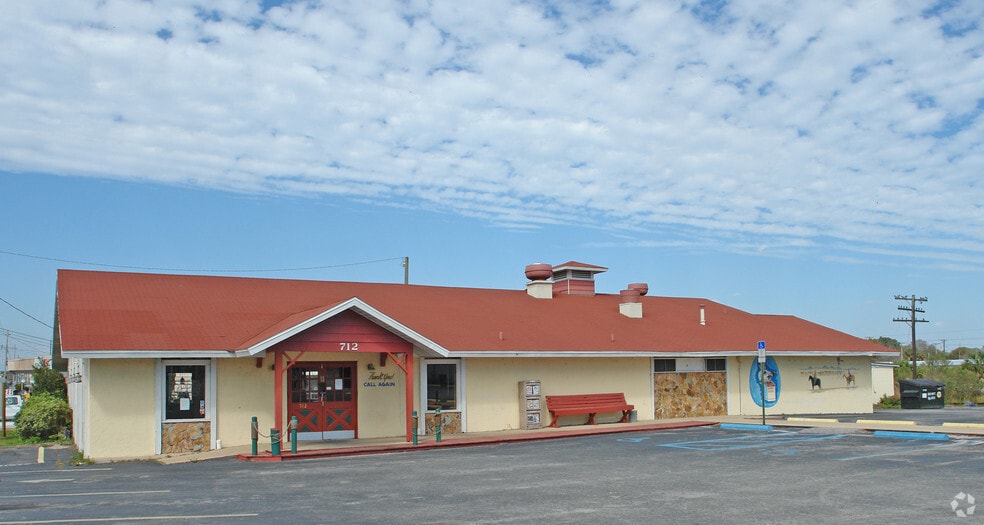 More Photos Of 712 S Collins St, Plant City Restaurant For Sale