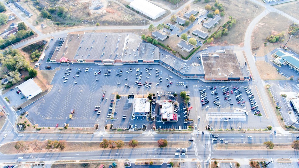 More Photos Of 1355 Sam Nunn Blvd, Perry Unknown For Lease